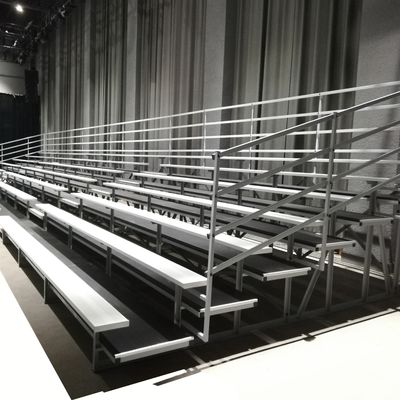 よい価格 体育館の屋外の金属の観覧席は塀によって、携帯用体育館の観覧席分解する オンラインで