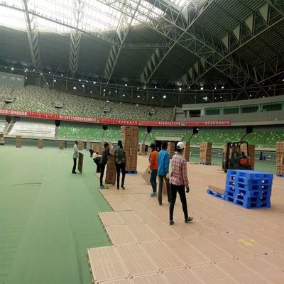 よい価格 PPの物質的な連結のでき事のフロアーリング、泥炭の保護のための携帯用屋外のフロアーリング オンラインで