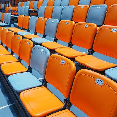 200-500 人 容量 ジム ブリーチ 引き上げ可能なオプション 床 定番 幅