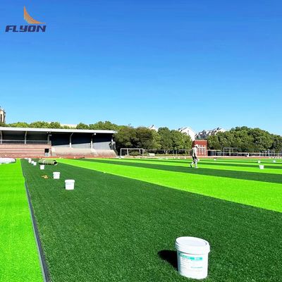 よい価格 パーソナライズされた緑色PE PP 人工草 40-60mm 積み上げ高さ 8000-22000 密度 オンラインで